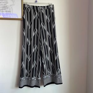 New York & Company Abstract Print Pants